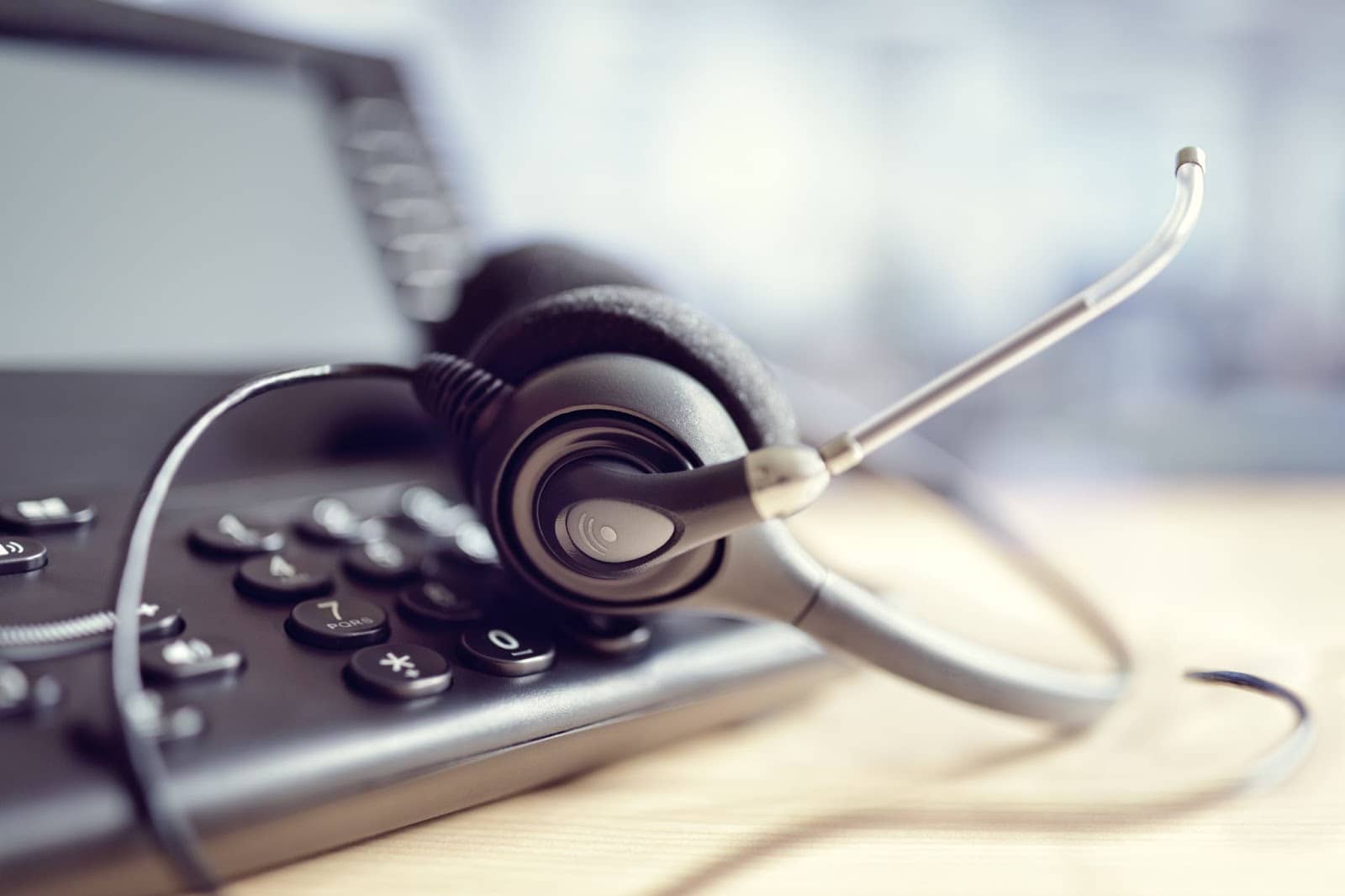 Key differences between inbound and outbound telemarketing