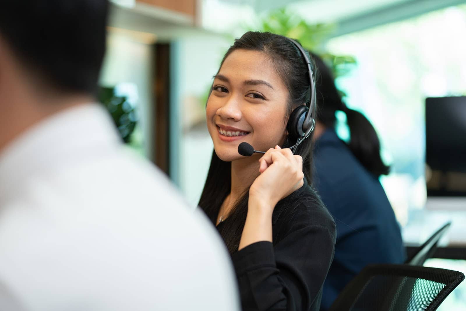What are the Advantages and Disadvantages of Telemarketing